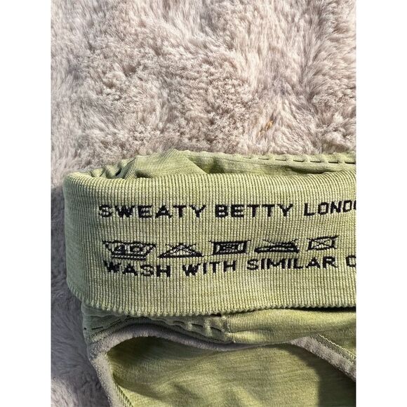 Sweaty Betty Women's Medium Olive Green Seamless Sports Bra Yoga Gym - Picture 5 of 6
